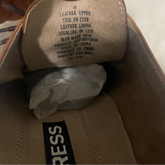 Express brown dress shoe size 10 - Picture 4 of 5